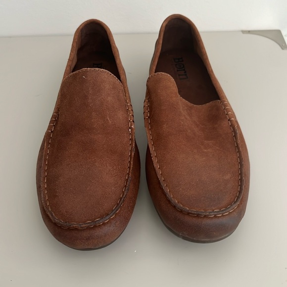 BORN MENS SHOES EURO 43 USA 9.5 NEW IN BOX NEVER WORN - Picture 1 of 6